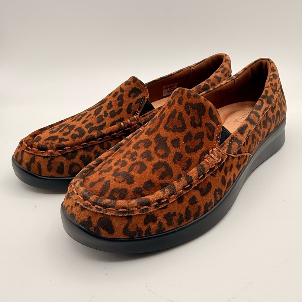 Clarks Collection Ellowyn Leopard Print Loafer Slip-On Comfort Shoes Size 9.5